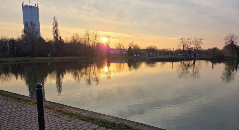 Meseszép fotókon Komárom szíve: itt a víz tényleg beszél az emberhez