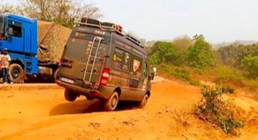 Életveszélyes terepen a Tankcsapda! Ilyen körülmények között jelentkezett be Fejes Tamás – videóval