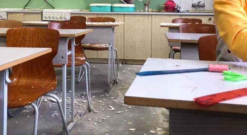 Durva baleset a nagykátai iskolában: a tesitanár tartotta a kémiaórát, amikor felrobbant a kémcső, súlyosan megégett az egyik diák