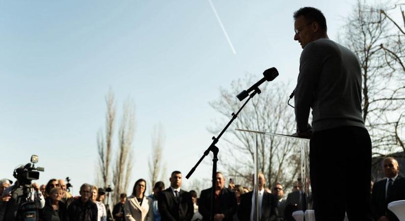 Hoppá: Szijjártó Péter is felszólal az ukrán politikai zsarolás elleni tüntetésen