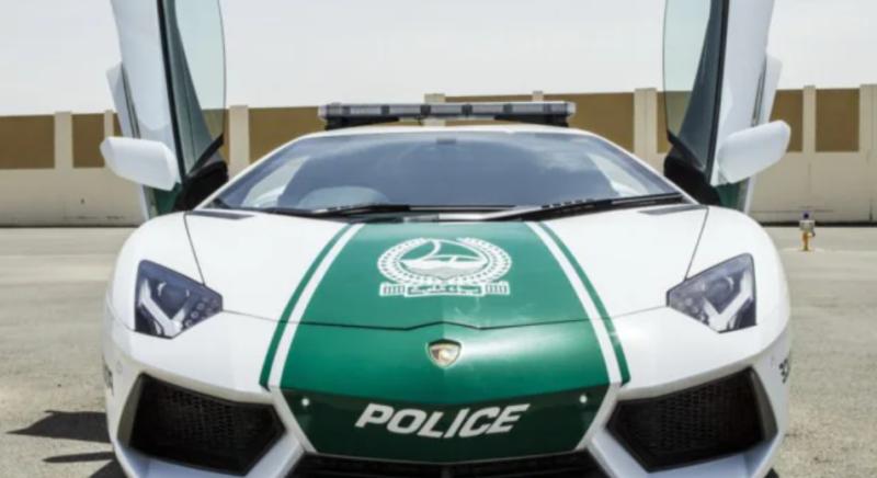 Kommandósok nyúlták le a drogdílerek luxusautóját