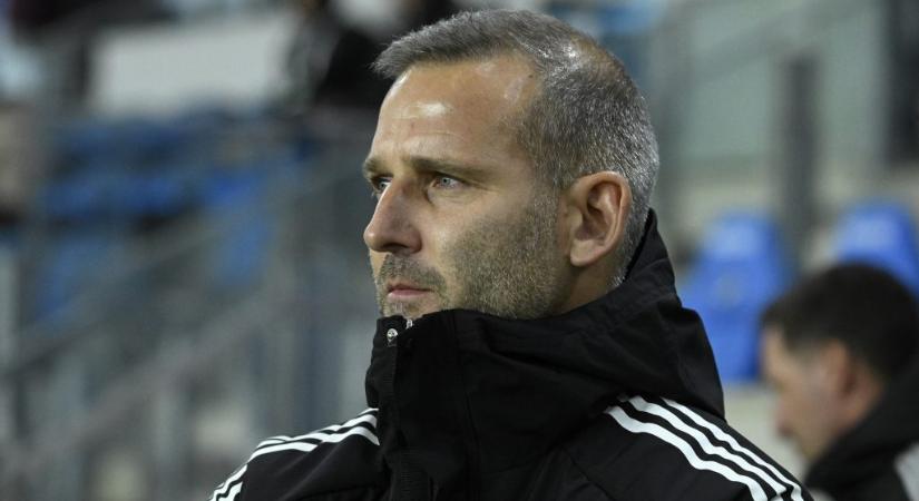 „Inkább engem kérdezzetek” – Szélesi Zoltán azt kéri, ne elemezgessék a szurkolók az Újpest játékát