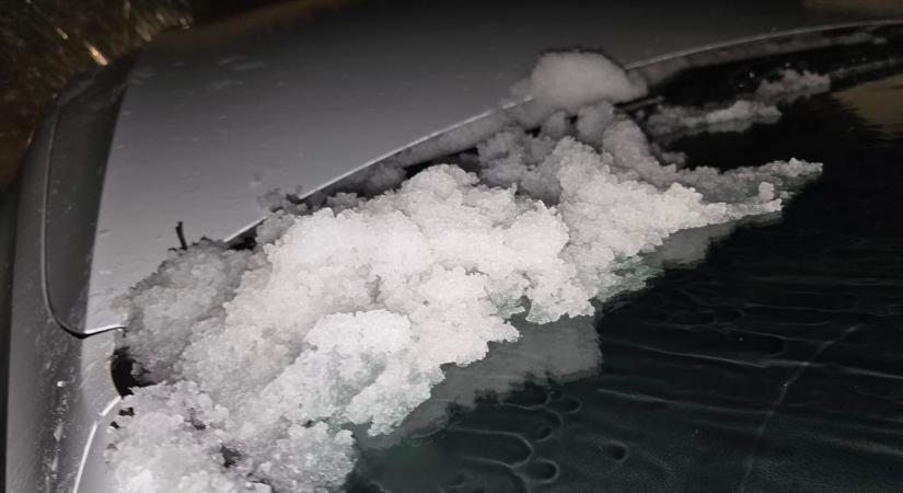 Brutális jégverés a Balatonnál, a zalai megyehatárnál! (videó)