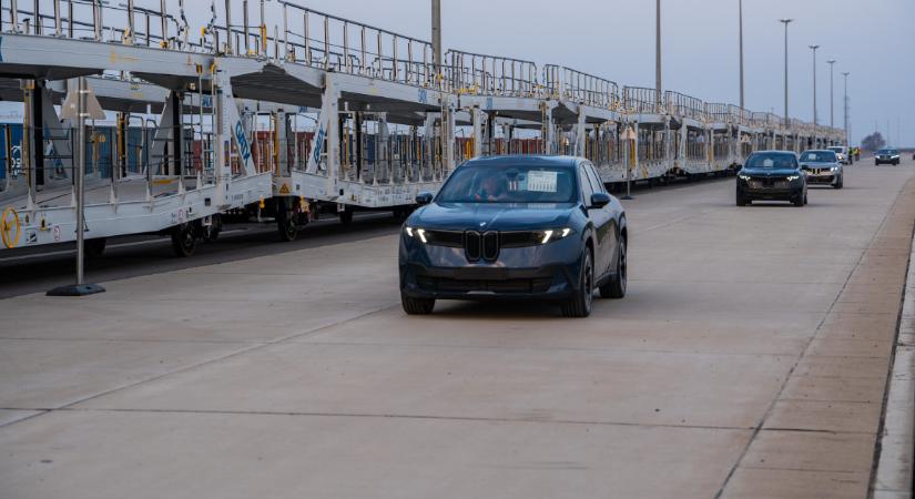 Elindultak Debrecenből a BMW-k