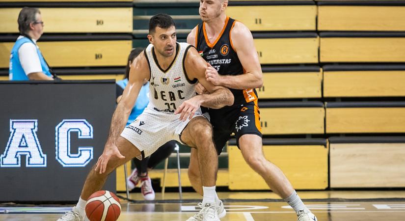 Férfi kosárlabda: a Pécs otthonában lép pályára a DEAC