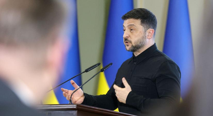 Az az Ukrajna háborog jogsértést emlegetve a magyar hadifoglyok kiadása miatt, amelynél mindennaposak az emberrabló kényszersorozások