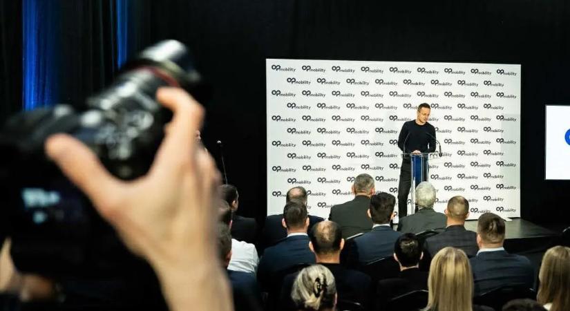 Szijjártó Péter: Az ukránok a józan eszüket vesztve berendelték a kijevi magyar nagykövetség ügyvivőjét