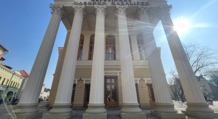 Átadták a szabadkai Népszínház épületét