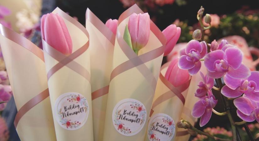 Nőnapi virágárak 2026-ban: ennyibe kerül most a tulipán, a rózsa és az orchidea