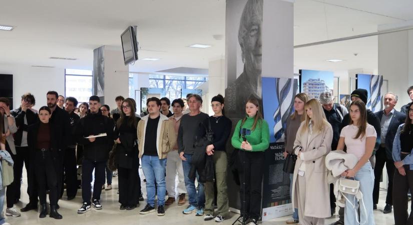 Vadásztársaság érkezett Pécsre – de itt nem dördülnek el a puskák (FOTÓK)