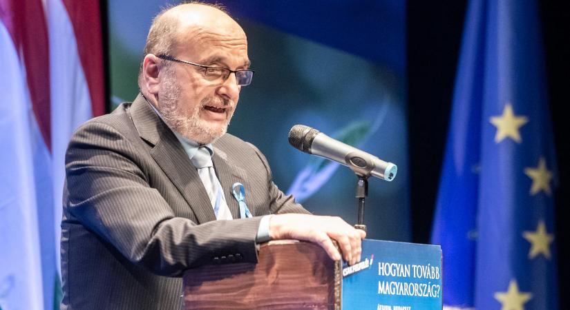 Bojár Gábor a DK-t és a Kutyapártot is visszalépésre kéri, nehogy Orbán Viktor nevessen a végén