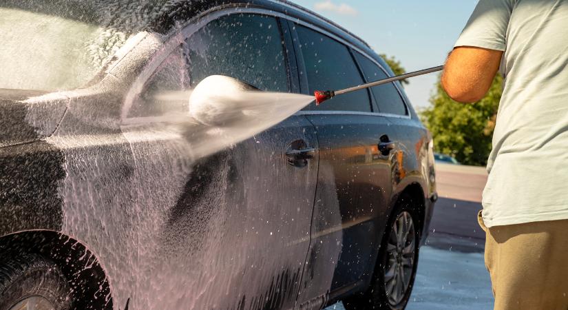 Ezt a hibát sok autós elköveti az autómosókban