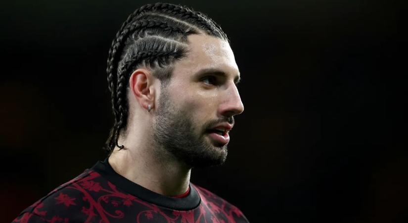 Egyedi Szoboszlai Dominikos farmer hódít a Liverpool szurkolók körében