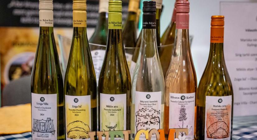 Jön a Tavaszi Kvaterka Tatán – két napig a Neszmélyi borvidék boraié a főszerep Tatán