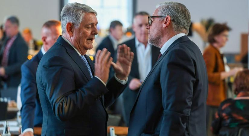 Tisztújítás, gazdasági kihívások és új stratégiai célok a VOSZ Heves vármegyei küldöttgyűlésén