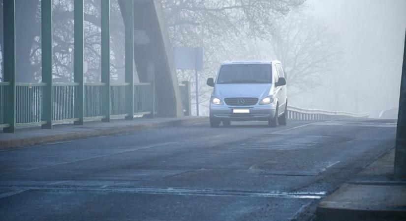 Jó hír az autósoknak: javították az úthibákat a Zala-hídon, biztonságos a közlekedés (fotók)