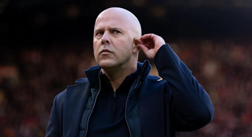 Arne Slot kifogásokat keres, nem hajlandó beszélni a jövőjéről