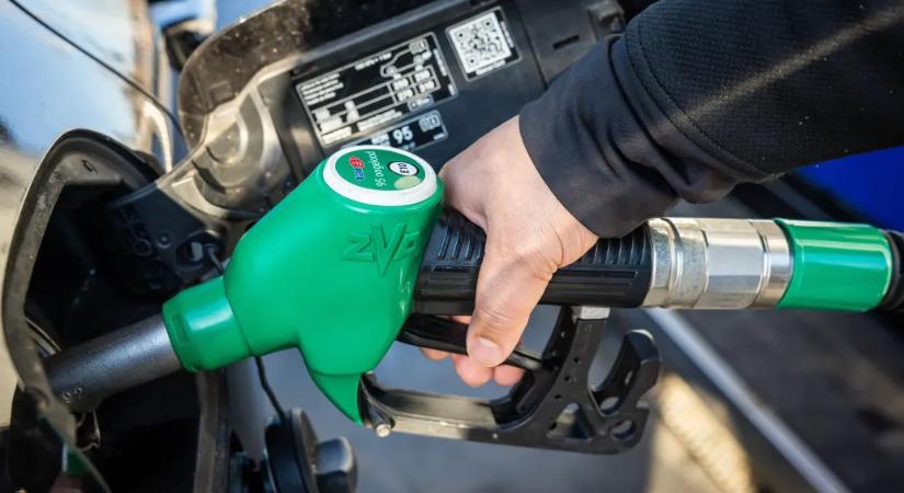 Pénteken megint drágul az üzemanyag, a gázolaj 15 forinttal