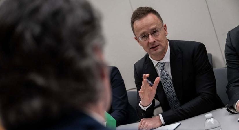 Szijjártó: Zelenszkij bármilyen útszéli stílusban fenyegeti Orbán Viktort, mi nem hagyjuk magunkat