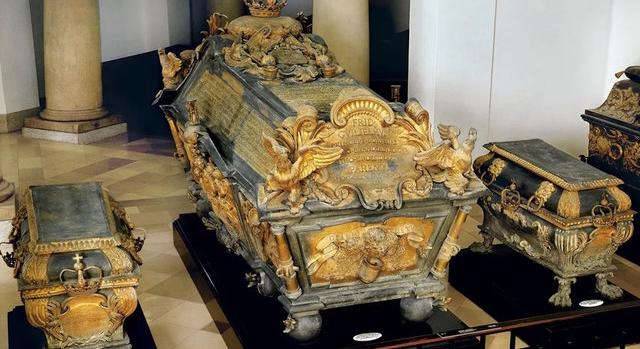 Hat év után ismét megnyílik a Hohenzollern-család kriptája a berlini dómban