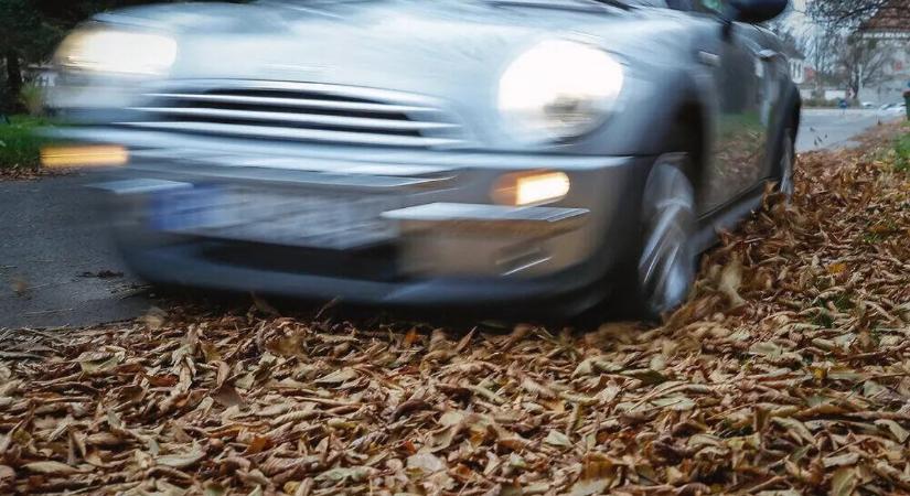 Durva: Szándékosan ütötte el a rendőrt egy zaklatott nő