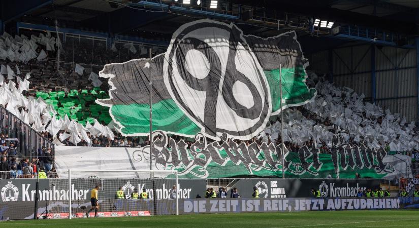 Bizarr jelenet Németországban: Győztes gólt rúgott, mégsem ünnepelték a szurkolók - videó