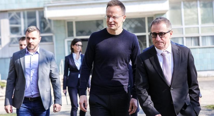 35 milliárd forint értékben jelentett be beruházásokat, gyárbővítési programokat Szijjártó Péter Győr-Moson-Sopronban