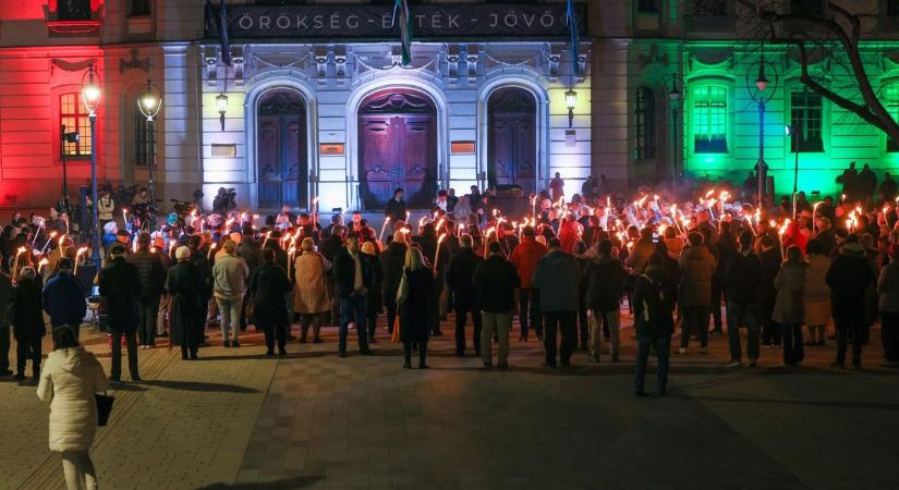 Az országért és a békéért fohászkodtak Egerben - fotókkal, videóval