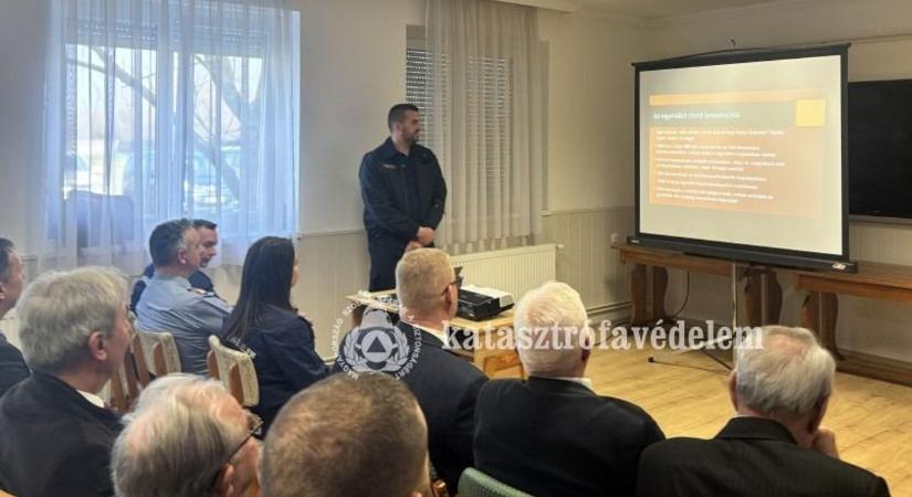 Megemlékezés és szakmai tanácskozás a Polgári Védelem Napja alkalmából