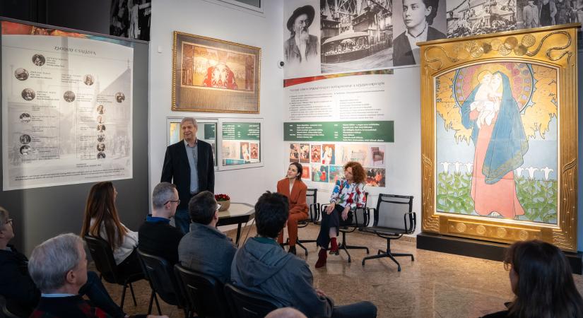 A Zsolnay kerámiák régen a világ élvonalában voltak és most is a legdrágábbak között kelnek el