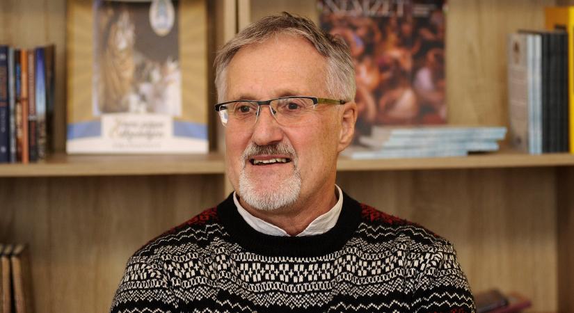 „Engem mire hív a Jóisten?” – Bécser Róbert atya arról, mi az egyházi iskolák legfontosabb feladata