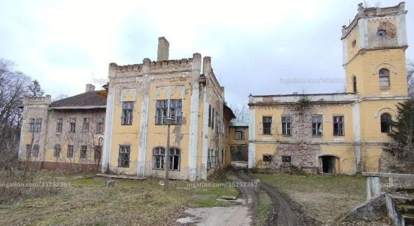 Micsoda állapotok: akár 500 millió forintért vásárolhatunk egy baranyai kastélyt!