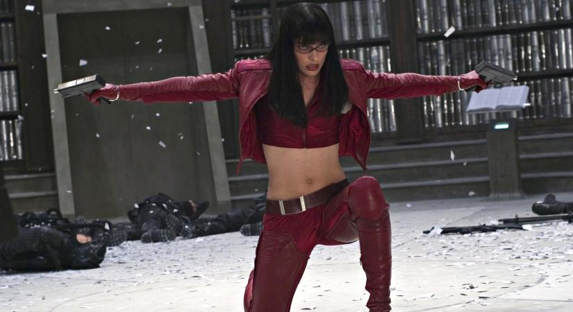 [BUKTA VAN!] A Sony félkész CGI-jal küldte a mozikba, Milla Jovovich és a rendező is megtagadta – 20 éve bukott óriásit az Ultraviola