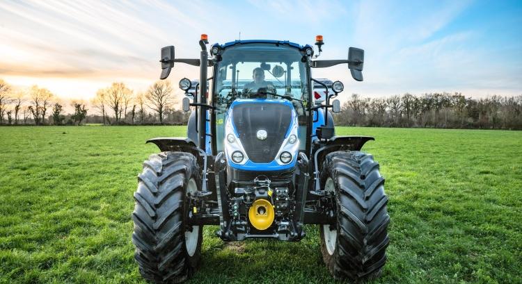 A T5 traktorcsalád fejlődése – nagytraktoros technológia a kompakt kategóriában