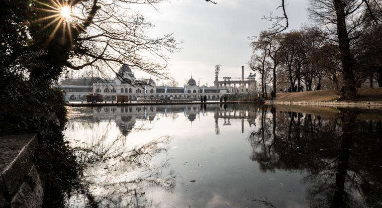 Derült, napos péntekkel indul a hétvége, csapadék nélkül