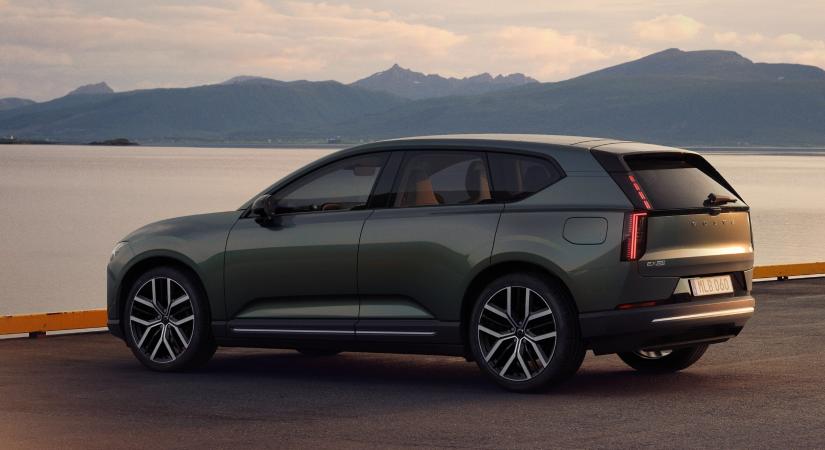 Akkora a kereslet a Volvo új villanyautójára, hogy növelik az idei gyártási számot
