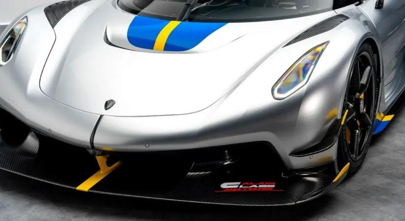 Elképesztő összegért árulják Magyarország legdrágább használt autóját