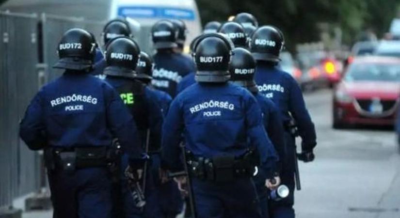 Rendőri készültség Nyíregyházán: egy utcát végig lezárnak, forgalomkorlátozás, terelés, igazoltatások városszerte