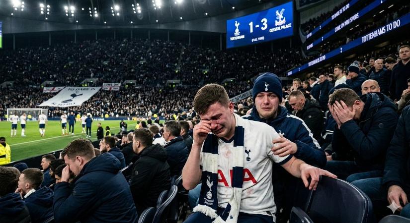 Már félidőben leléptek a Tottenham szurkolói az újabb blama után