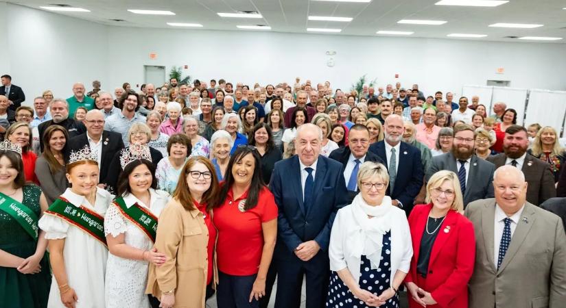 Sulyok Tamás amerikai útján egy rejtett magyar közösséghez látogatott