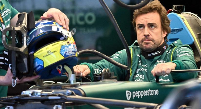 Megvillantotta erejét a Ferrari és a McLaren, Alonsóék óriási bajban vannak