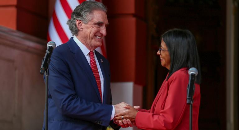 Történelmi fordulat: újra felveszi a diplomáciai kapcsolatot az Egyesült Államok és Venezuela