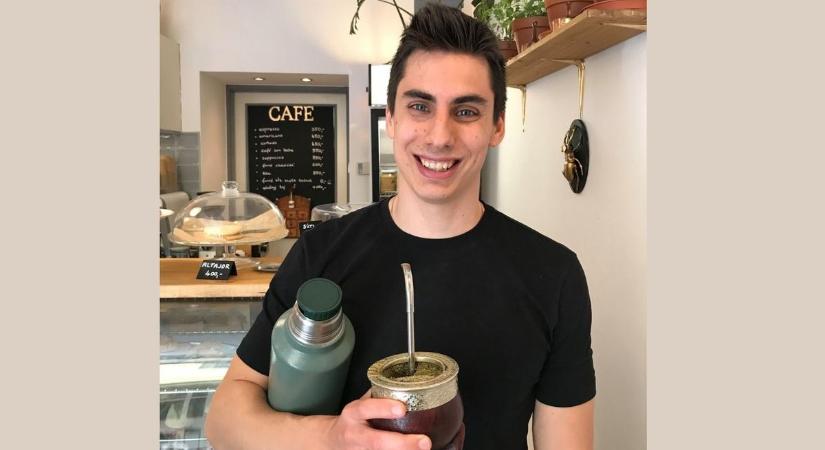 24 évesen ült be először templomba – ma fiataloknak beszél Jézusról és közben vállalkozást épít