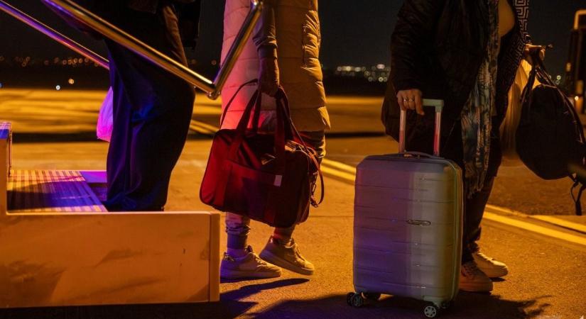 Sikeres volt az első mentőakció – 170 magyar térhetett haza háborús Közel-Keletről