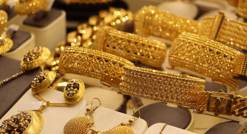 Hatalmas fogás: hat kiló aranyat és gyémántot foglalt le az adóhatóság