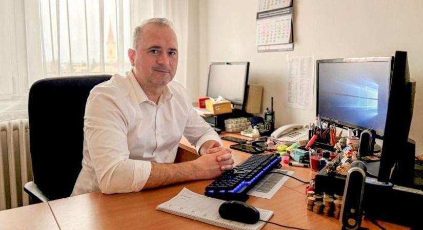 Húszezer forint volt a beülő, százezrek cseréltek gazdát a pókerasztalnál