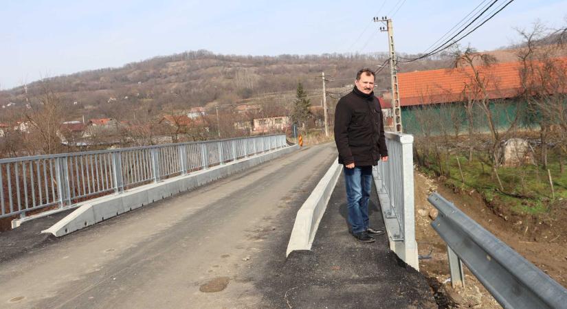 Sok évtizedes problémára került pont: felújították a Kraszna-hidat Szilágyperecsenben