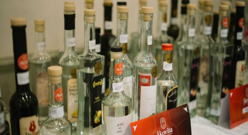 Ákovita Nemzetközi Párlat- és Pálinkaverseny – Várják a benevezendő mintákat