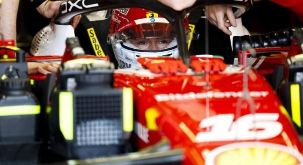 Leclerc-t aggasztja a Mercedes versenytempója