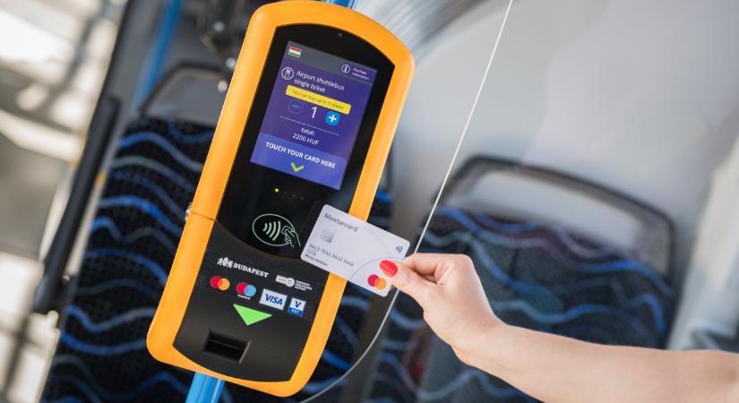 Megszűnhet a jegyvásárlás, ahogy ismerjük: végre bankkártyával utazhatnak a budapestiek?